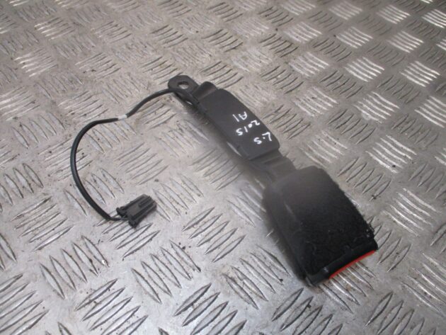 2015 GENUINE AUDI A1 FRONT LEFT PASSENGER SIDE SEAT BELT BUCKLE STALK 8X0857755B - Image 3