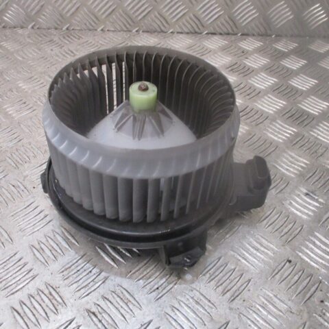 2015 GENUINE TOYOTA AVENSIS HEATER BLOWER FAN MOTOR AV272700-8095