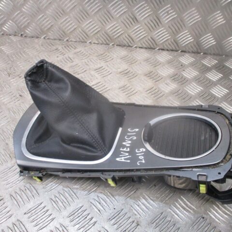 2015 GENUINE TOYOTA AVENSIS CENTRE CONSOLE & CUP HOLDER 55625-05050