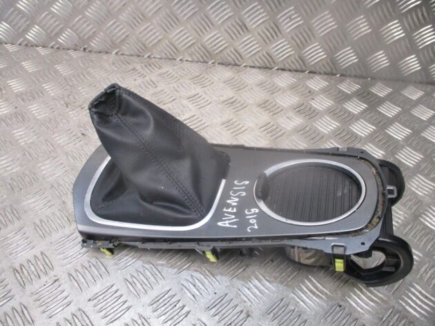 2015 GENUINE TOYOTA AVENSIS CENTRE CONSOLE & CUP HOLDER 55625-05050