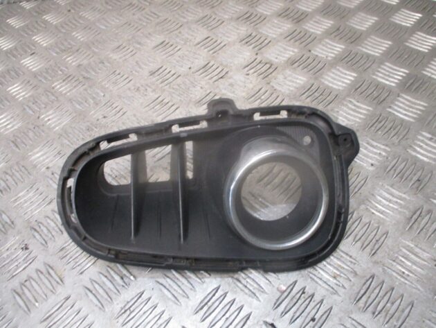 2017 GENUINE KIA RIO FRONT RIGHT DRIVER SIDE FOG LIGHT BRACKET 86526-H8020 - Image 5