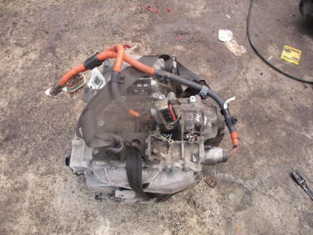 2014 GENUINE TOYOTA AURIS 1.8 PETROL HYBRIID AUTOMATIC GEARBOX - Image 3