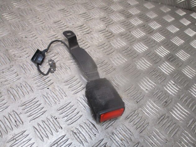 2015 GENUINE AUDI A1 FRONT RIGHT DRIVER SIDE SEAT BELT BUCKLE STALK 8X0857756B
