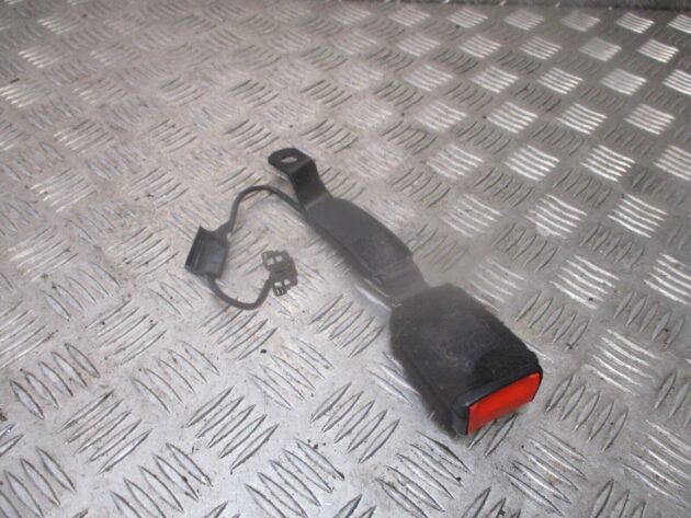 2015 GENUINE AUDI A1 FRONT RIGHT DRIVER SIDE SEAT BELT BUCKLE STALK 8X0857756B - Image 2