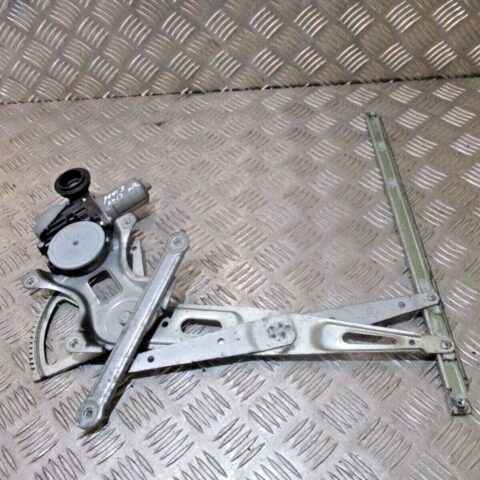 2014 GENUINE TOYOTA PRIUS REAR RIGHT DRIVER SIDE WINDOW REGULATER OSR