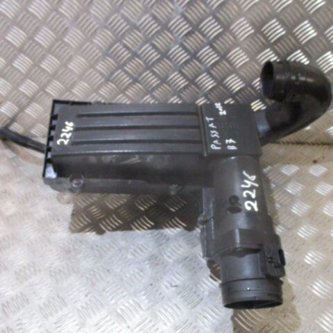 2014 VW PASSAT B7 2.0TDI AIR FILTER BOX & MASS AIR FLOW SENSOR 3C0129607BC