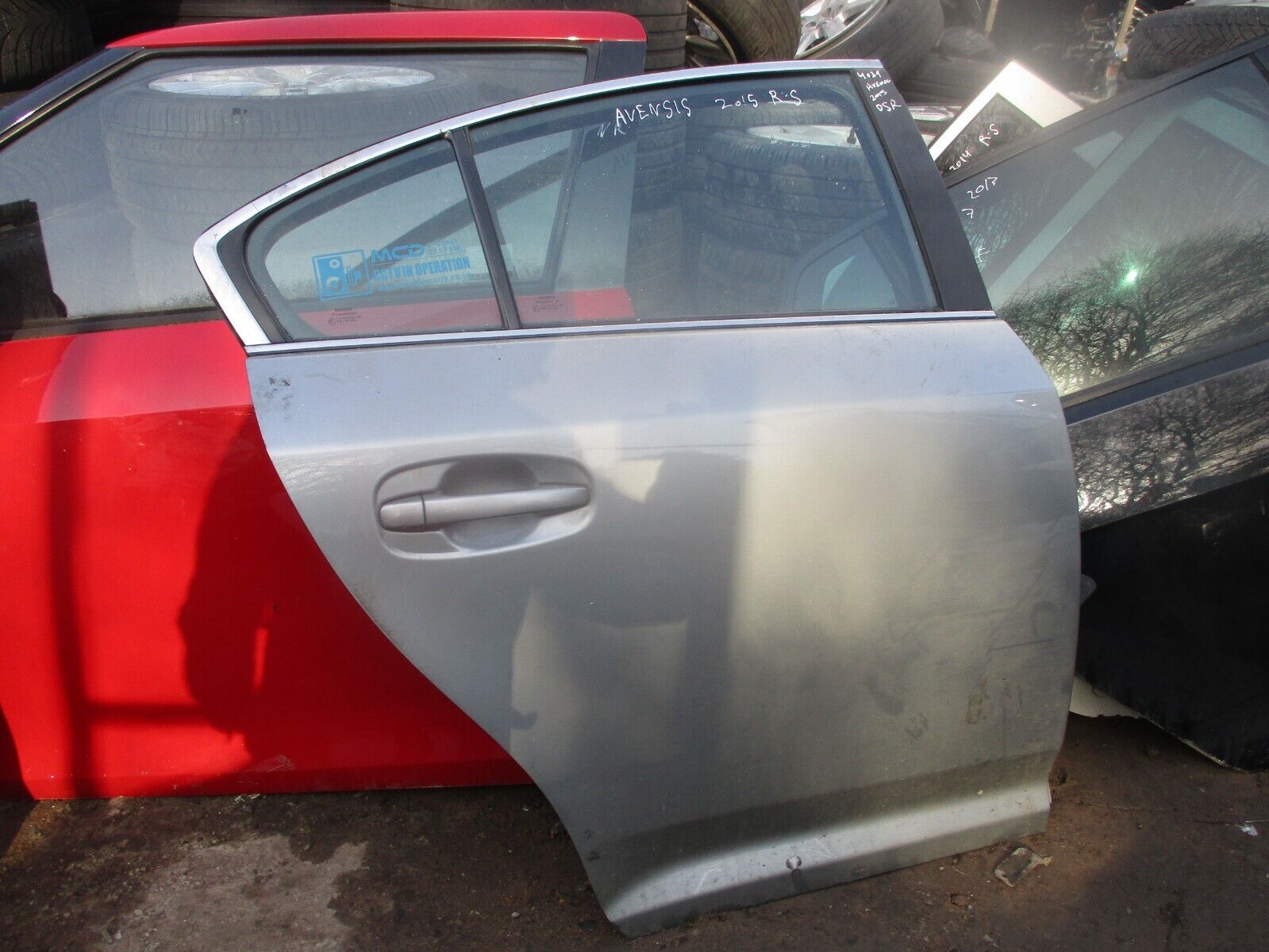 2015 GENUINE TOYOTA AVENSIS SALOON REAR RIGHT DRIVER SIDE BARE SHELL DOOR - Image 3