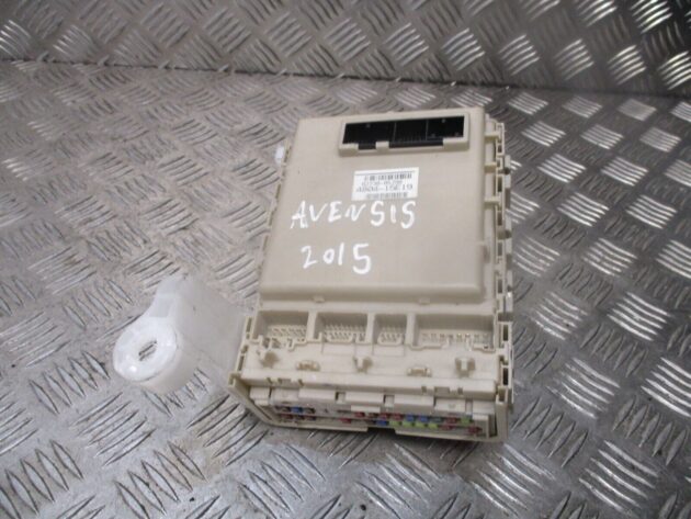 2015 GENUINE TOYOTA AVENSIS DIESEL FUSE BOX MODULE 82730-05J90