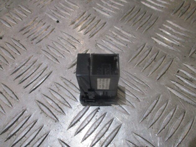2013 GENUINE LEXUS CT200 AUX AUXILIARY USB SOCKET INPUT PLUG 86190-76010 - Image 4