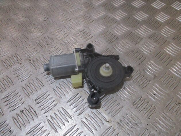 2014 GENUINE VW GOLF MK7 FRONT RIGHT DRIVER SIDE WINDOW MOTOR 5Q0959802B - Image 3