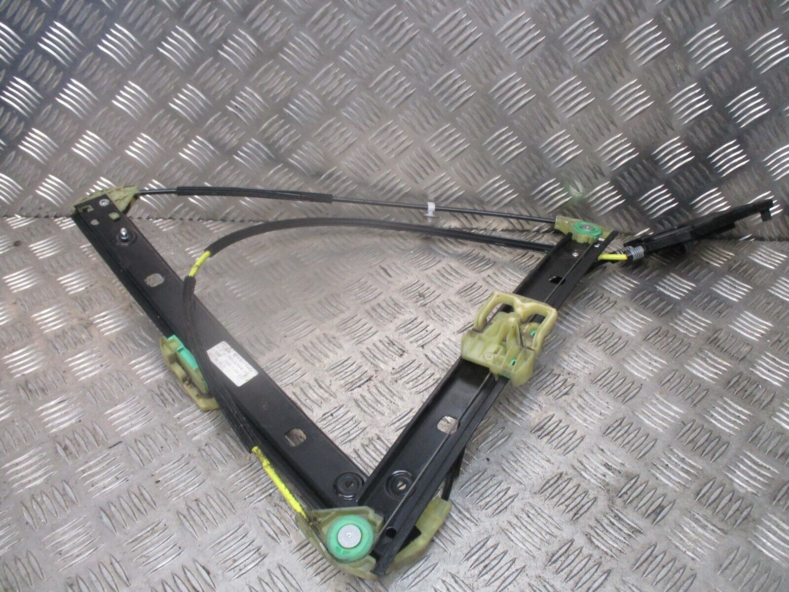 2016 GENUINE AUDI A1 FRONT RIGHT DRIVER SIDE WINDOW REGULATER 8X4837462A