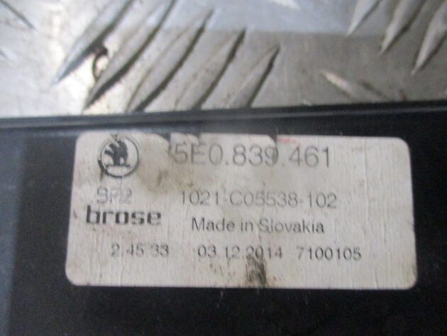 2014 GENUINE SKODA OCTAVIA REAR LEFT PASSENGER SIDE WINDOW REGULATER 5E0839461 - Image 2