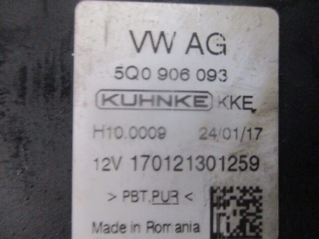 2019 GENUINE AUDI Q2 FUEL PUMP ECU CONTROL MODULE 5Q0906093 - Image 2