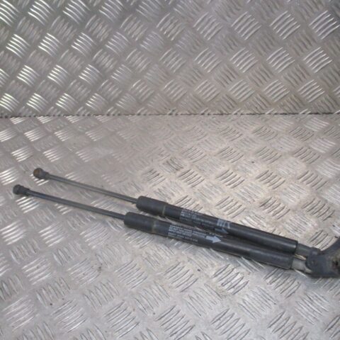 2012 GENUINE TOYOTA AVENSIS ESTATE REAR TAILGATE BOOT LID STRUTS 68950-05081