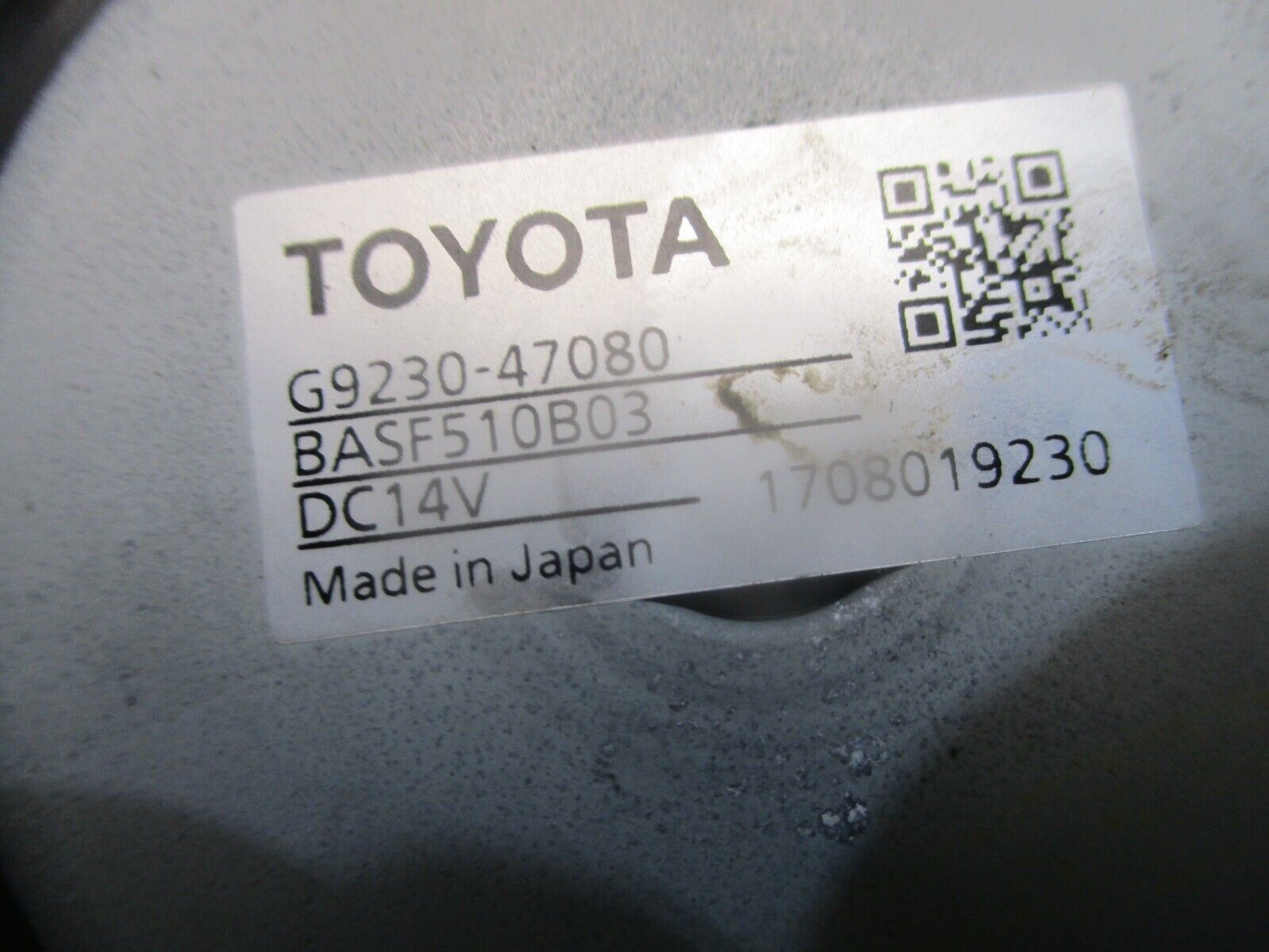2017 GENUINE TOYOTA PRIUS BATTERY COOLING BLOWER FAN MOTOR G9230-47080 - Image 2