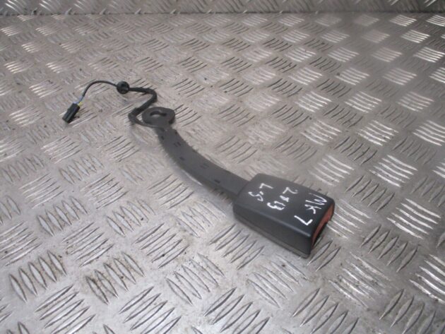 2013 VW GOLF MK7 FRONT LEFT PASSENGER SIDE SEAT BELT BUCKLE STALK 5G4857755B - Image 3
