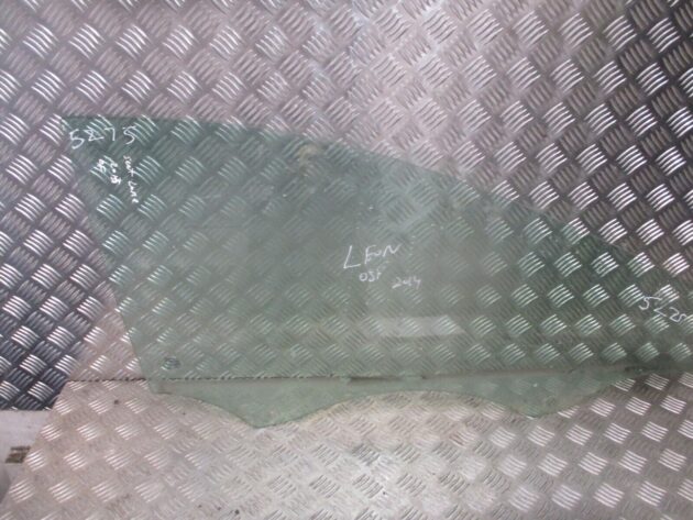 2014 GENUINE SEAT LEON FRONT RIGHT DRIVER SIDE WINDOW GLASS OSF