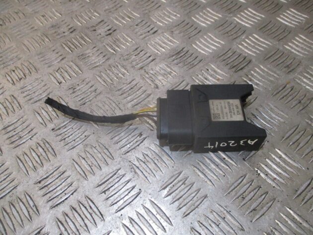 2014 GENUINE AUDI A3 FUEL PUMP CONTROL MODULE ECU 5Q0906093 - Image 3