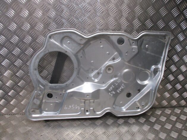 2012 GENUINE SKODA OCTAVIA FRONT RIGHT DRIVER SIDE WINDOW REGULATER - Image 2