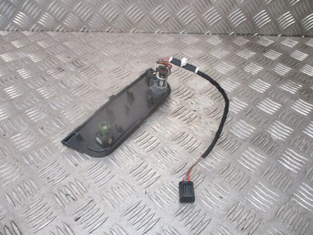 2019 GENUINE AUDI Q2  INTERIOR TRIM WITH USB PORT 81C863263A - Image 3