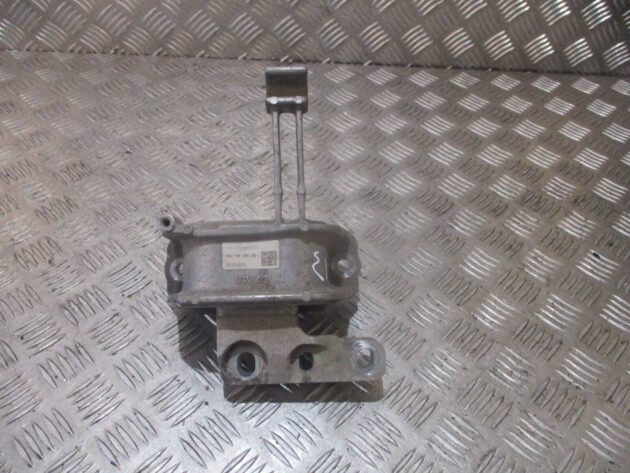 2014 GENUINE AUDI A3 8V ENGINE MOUNT 5Q0199262DB