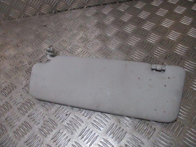 2014 GENUINE AUDI A3 8V FRONT RIGHT DRIVER SIDE SUNVISOR 8V0857552 - Image 2
