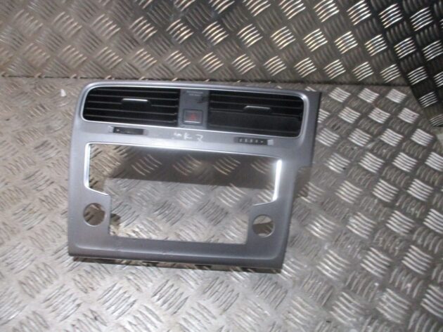 2014 GENUINE VW GOLF MK7 CENTRE AIRVENT SURROUND TRIM 5G2819728 - Image 2
