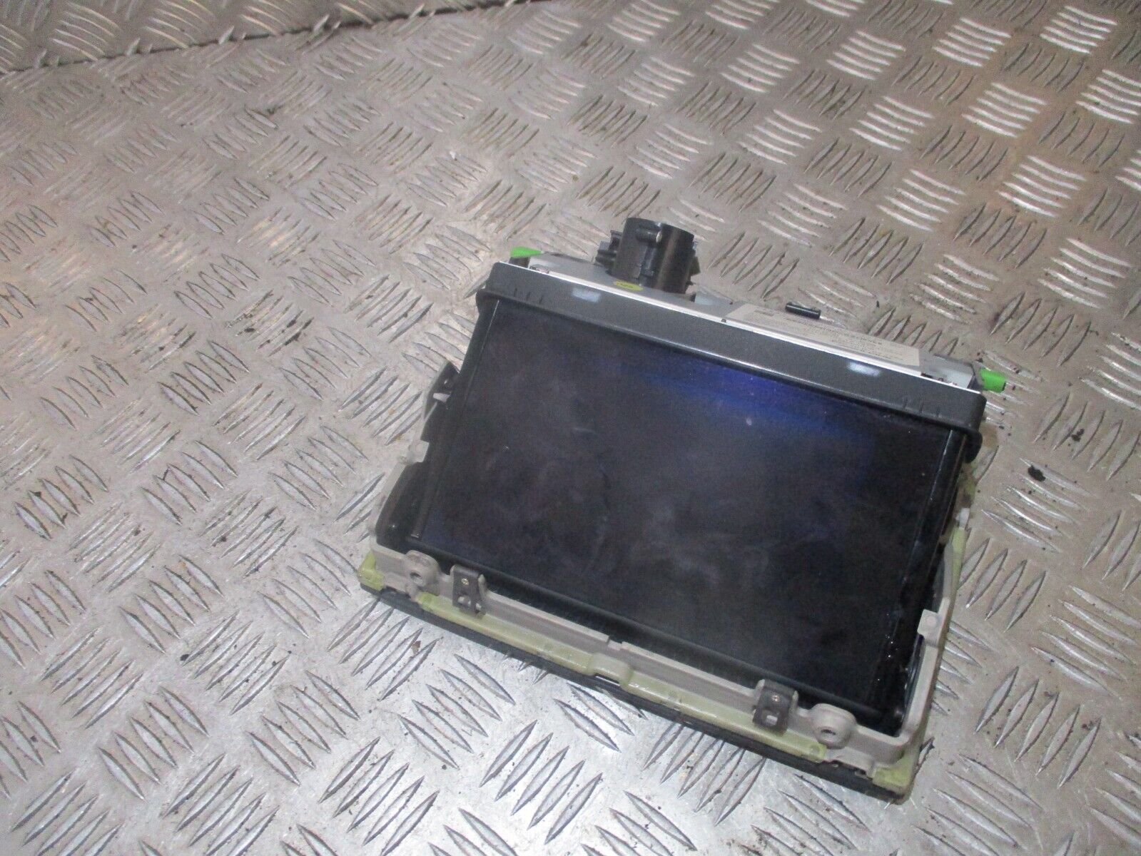 2014 GENUINE AUDI A3 8V MULTI FUNCTION DISPLAY SCREEN 8V0857273M - Image 4