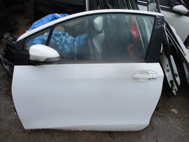 2013 GENUINE TOYOTA YARIS 3DR FRONT LEFT PASSENGER SIDE BARE SHELL DOOR - Image 2