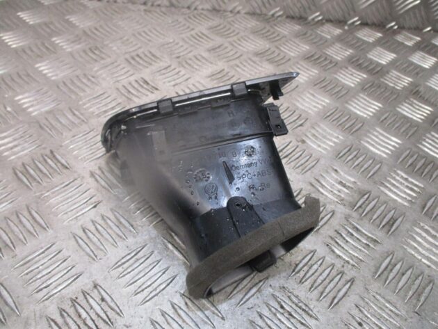 2016 GENUINE VW GOLF MK7 FRONT RIGHT DRIVER SIDE AIRVENT 5G2819704 - Image 3