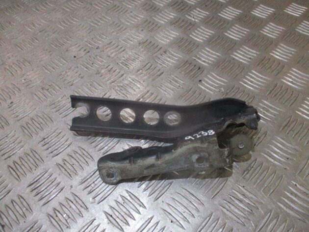 2012 GENUINE SKODA OCTAVIA FRONT RIGHT DRIVER SIDE BONNET HINGE1Z0823302C