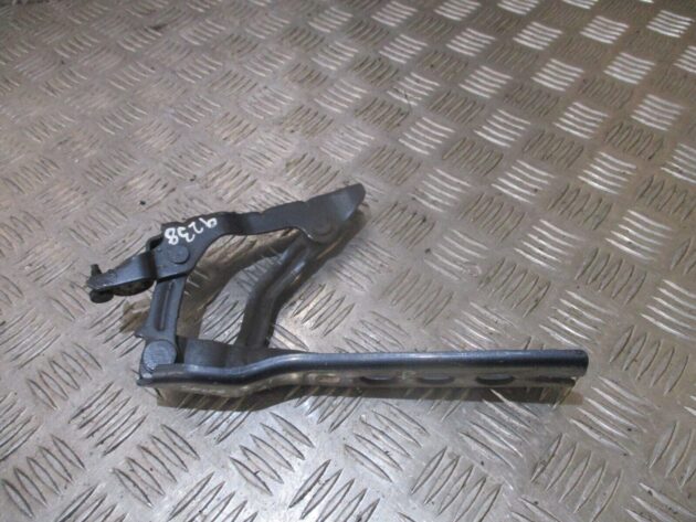 2012 GENUINE SKODA OCTAVIA FRONT RIGHT DRIVER SIDE BONNET HINGE1Z0823302C - Image 3