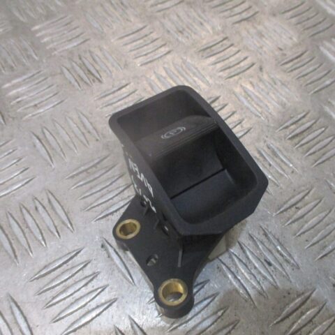 2013 GENUINE TOYOTA AVENSIS PARKING BRAKE SWITCH