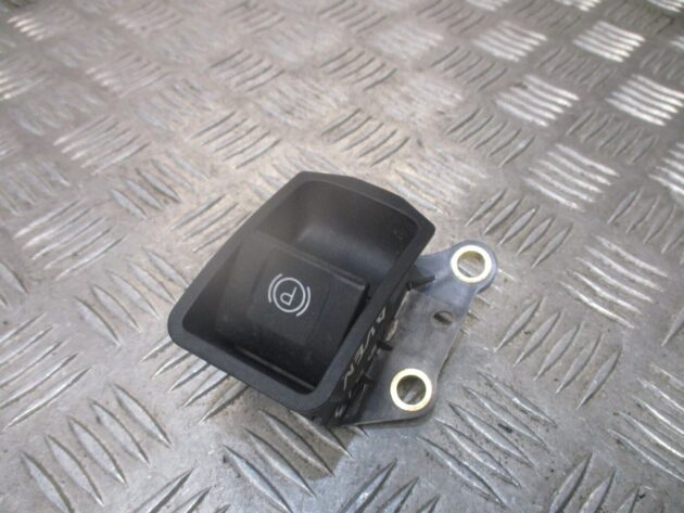 2013 GENUINE TOYOTA AVENSIS PARKING BRAKE SWITCH - Image 2