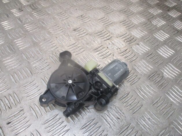 2019 GENUINE AUDI A3 FRONT RIGHT DRIVER SIDE WINDOW MOTOR 5Q0959801B - Image 2