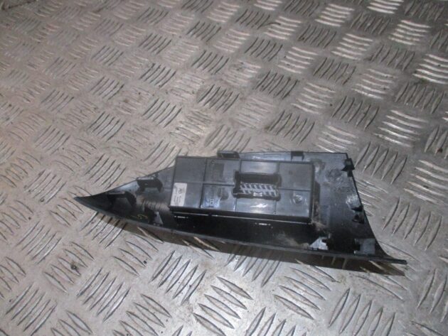 2016 GENUINE NISSAN JUKE FRONT LEFT PASSENGER SIDE WINDOW SWITCH 25411-1KA5A - Image 3