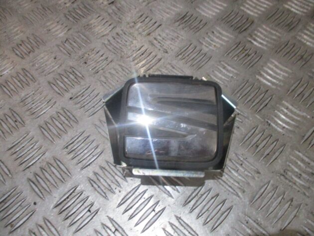 2014 GENUINE SEAT LEON TAILGATE BOOTLID HANDLE BADGE 5F0827565B - Image 2