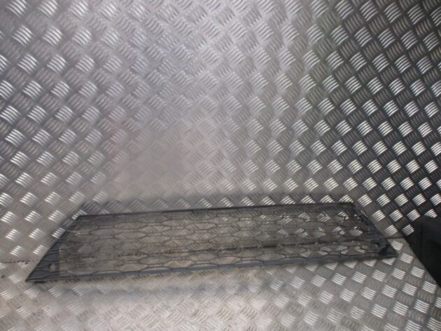 2013 GENUINE SEAT LEON FR FRONT BUMPER LOWER GRILL 5F0853667A - Image 3