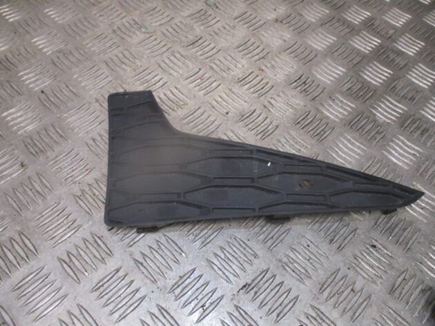 2013 GENUINE SEAT LEON FR FRONT RIGHT DRIVER SIDE BUMPER GRILL - Image 3