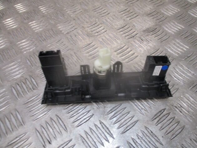 2015 TOYOTA PRIUS PLUS HEATING AND AUXILARY PORT SWITCH 55449-47040 - Image 3