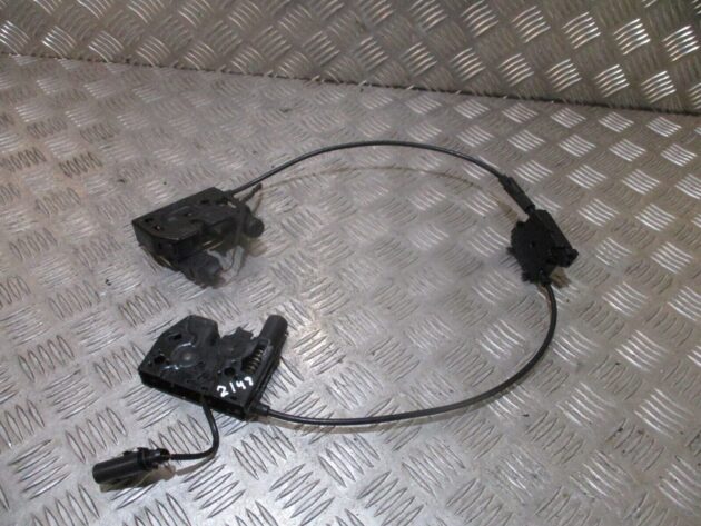 2013 GENUINE AUDI A1 8X FRONT BONNET LATCH MECHANISM 8X0823509C