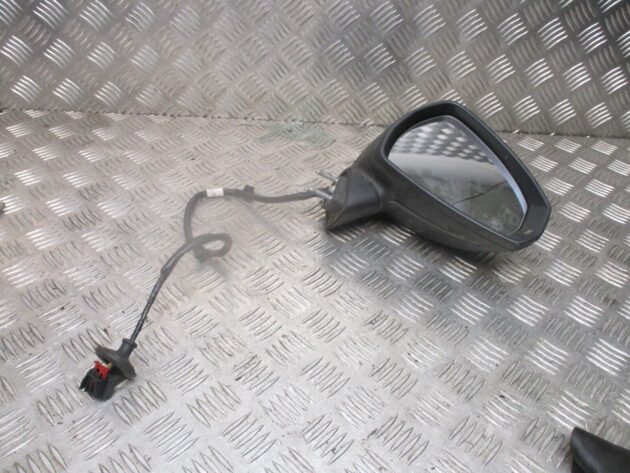 2018 GENUINE AUDI A3 8V FRONT RIGHT DRIVER SIDE WING MIRROR OSF - Image 3