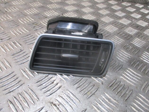 2013 GENUINE VW PASSAT FRONT LEFT PASSENGER SIDE AIRVENT 3AC819701A
