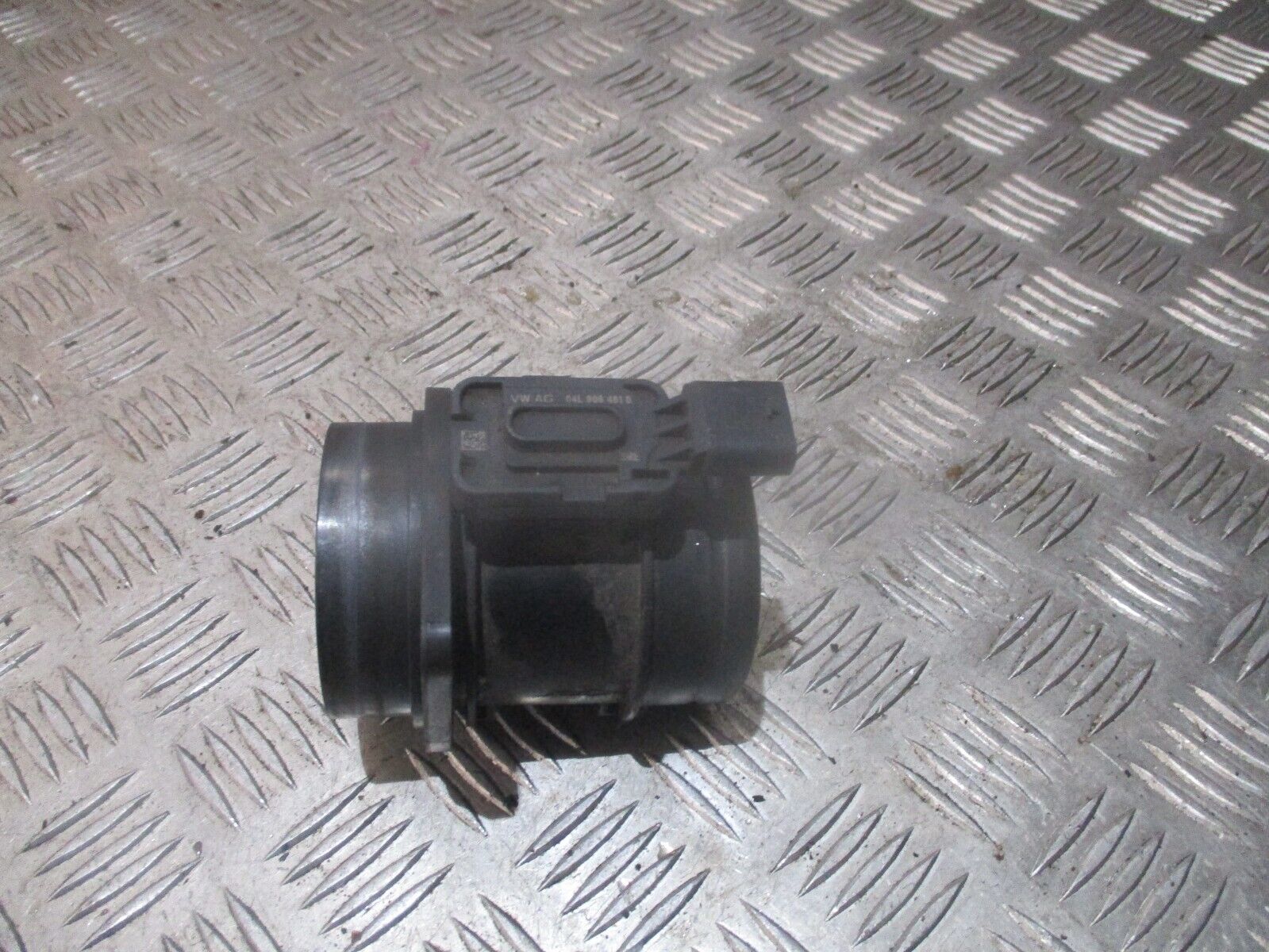 2015 GENUINE VW AUDI SEAT SKODA AIR FLOW METER SENSOR 04L906461B
