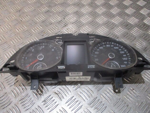 2013 GENUINE VW PASSAT B7 SPEEDOMETER INSTRUMENT CLUSTER CLOCK 3AA920970N