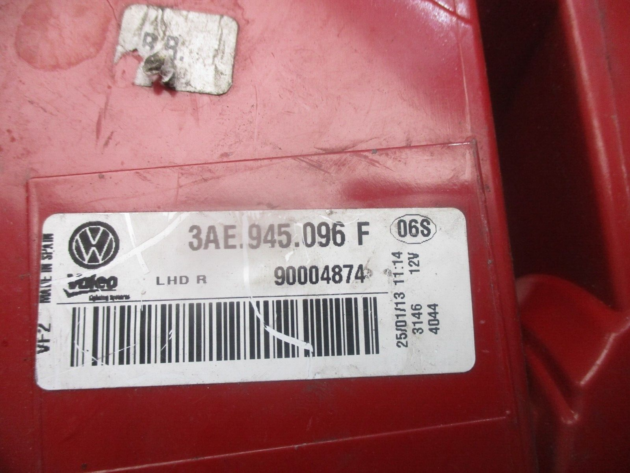 2014 VW PASSAT B7 SALOON REAR RIGHT DRIVER SIDE TAILLIGHT LAMP 3AE945096F OEM - Image 3
