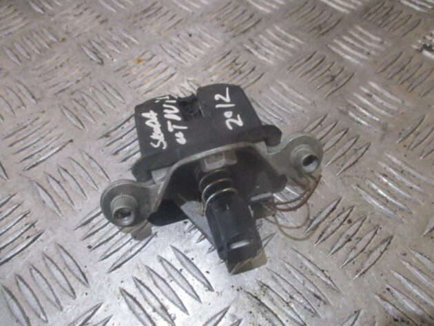 2012 GENUINE SKODA OCTAVIA ESTATE REAR TAILGATE BOOT LOCK MECHANSIM 1Z5827501E