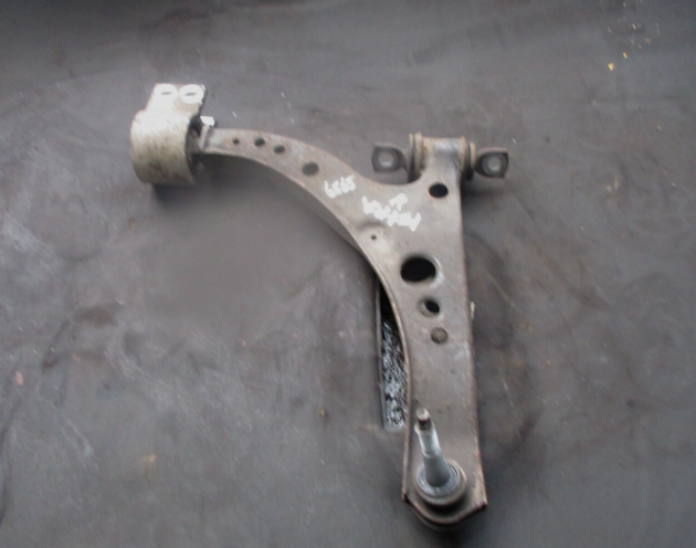 2015 GENUINE VAUXHALL ASTRA FRONT RIGHT DRIVER SIDE WISHBONE OSF