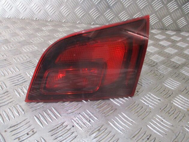 2012 GENUINE VAUXHALL ASTRA ESTATE REAR RIGHT DRIVER SIDE TAILGATE LAMP 13282249