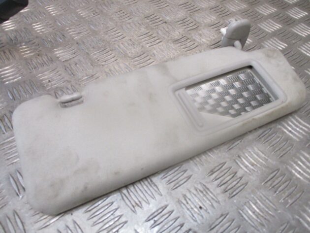 2011 GENUINE TOYOTA PRIUS FRONT RIGHT DRIVER SIDE SUNVISOR OSF - Image 2